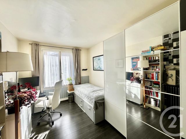 Appartement à vendre - 4 pièces - 83.0 m2 - PARIS - 75016 - ILE-DE-FRANCE - Century 21 Via Conseil 16Ème