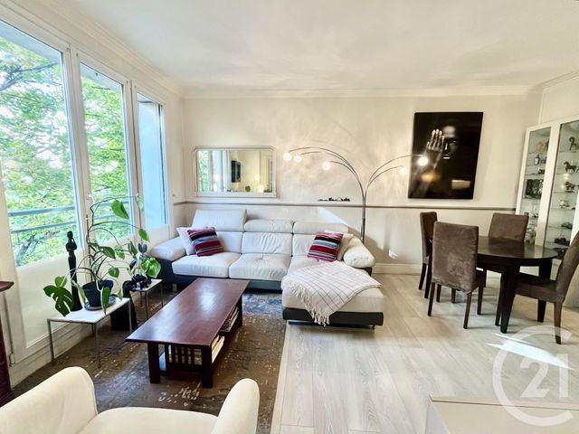 Appartement à vendre - 4 pièces - 83.0 m2 - PARIS - 75016 - ILE-DE-FRANCE - Century 21 Via Conseil 16Ème