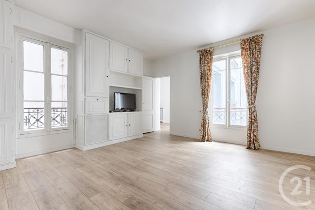 Appartement F2 à vendre - 2 pièces - 42.02 m2 - PARIS - 75016 - ILE-DE-FRANCE - Century 21 Via Conseil 16Ème